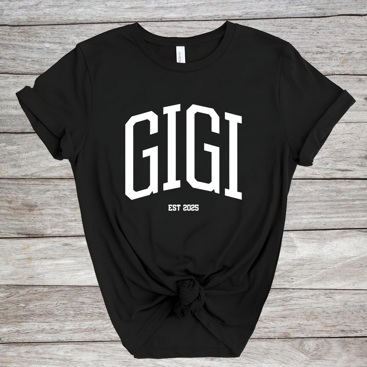Custom Gigi Est Date Baby Announcement Grandma T-Shirt