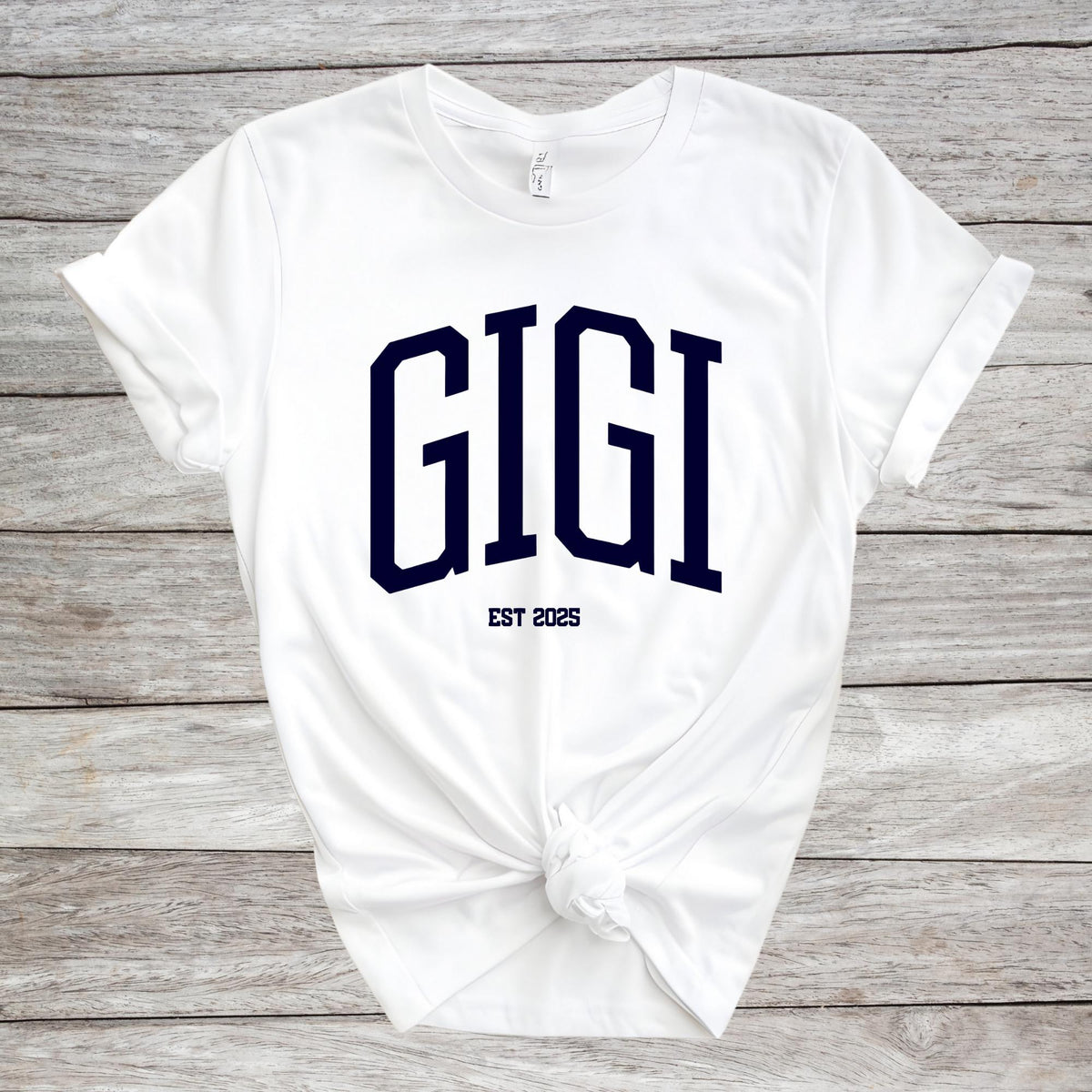 Custom Gigi Est Date Baby Announcement Grandma T-Shirt