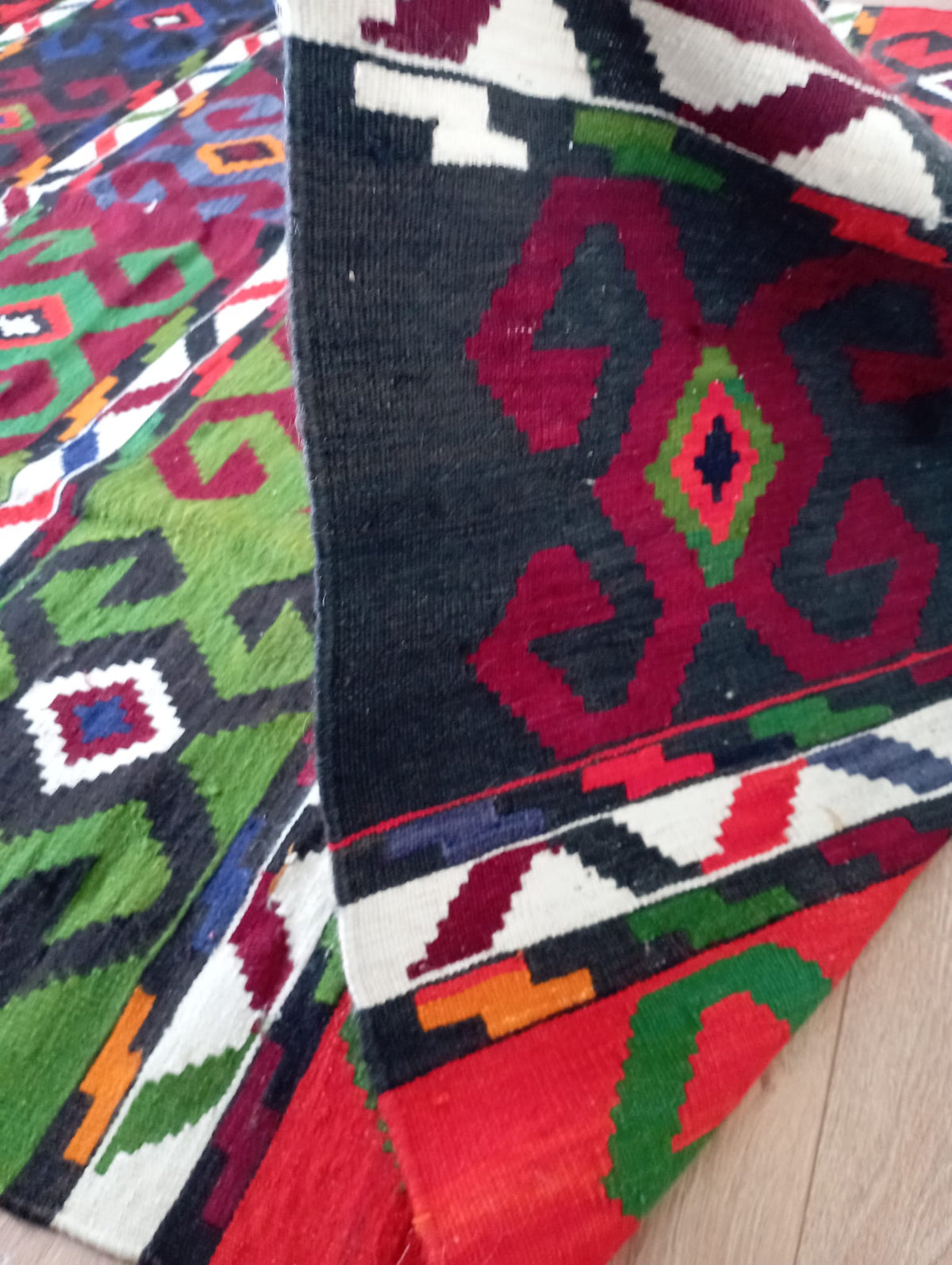 Authentic Handmade Flatweave Kilim Rug – Vintage Geometric Anatolian Area Rug