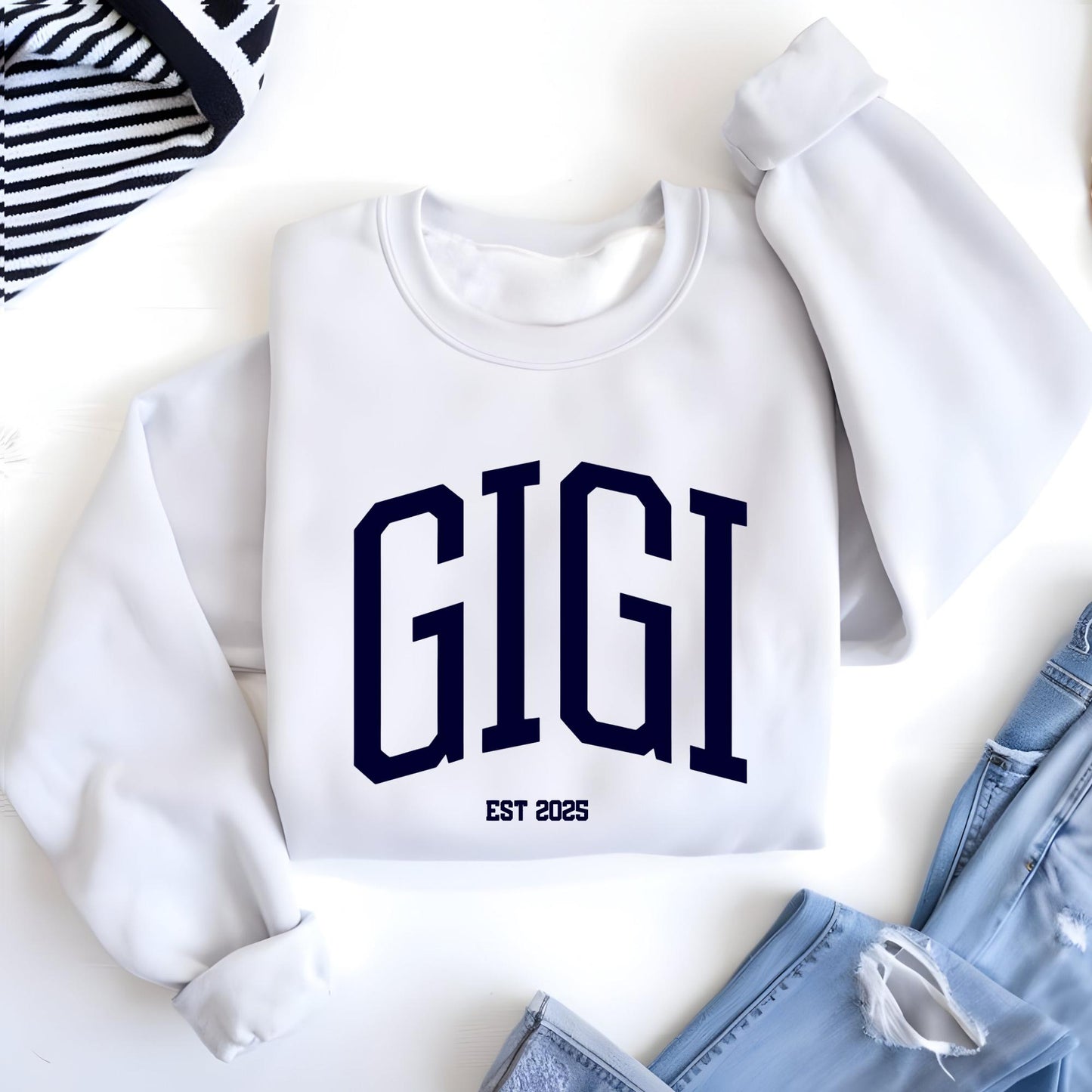 Custom Gigi Sweatshirt, Personalized EST Date Grandma Shirt, Pregnancy Reveal Outfit, New Grandma Crewneck, Mother's Day Gift