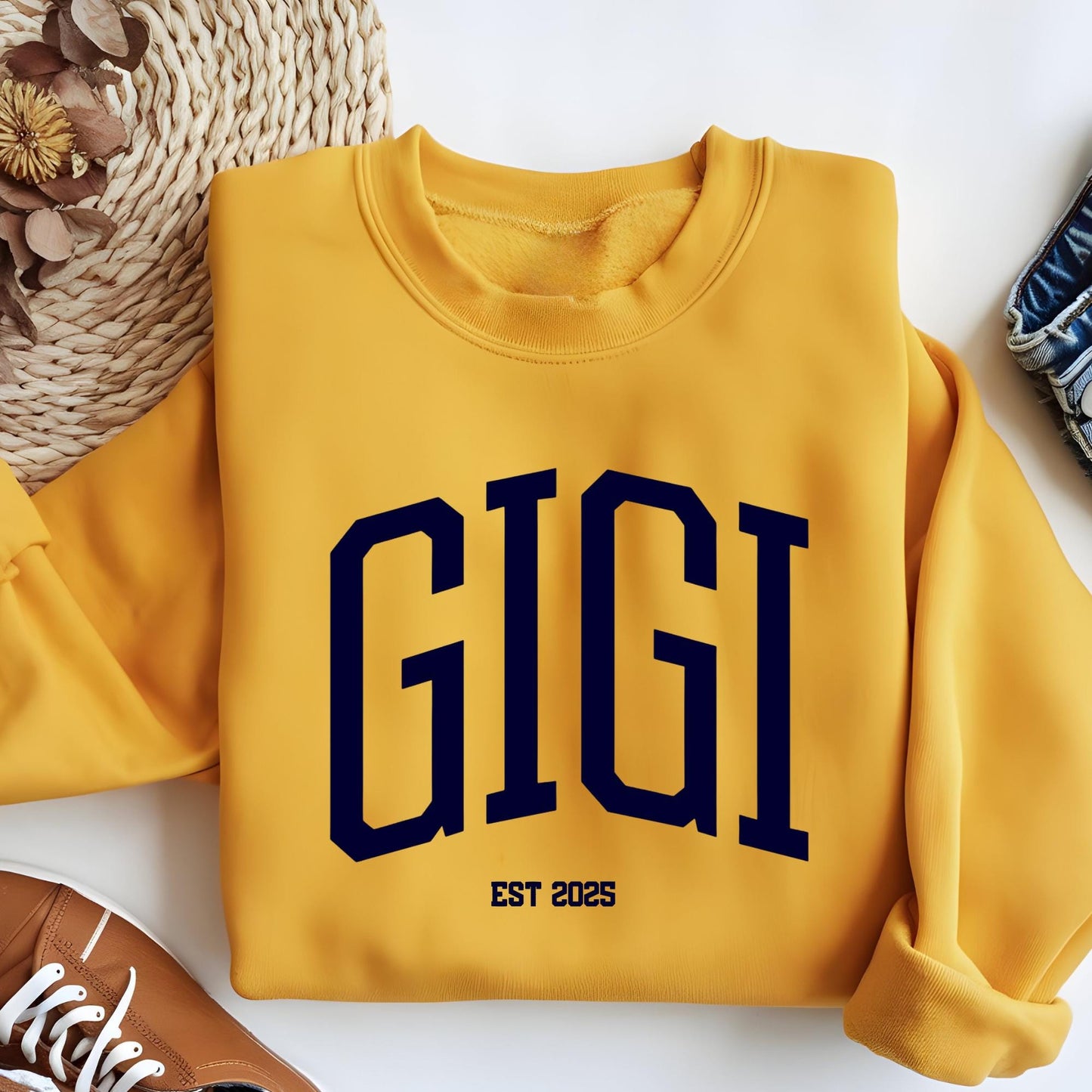 Custom Gigi Sweatshirt, Personalized EST Date Grandma Shirt, Pregnancy Reveal Outfit, New Grandma Crewneck, Mother's Day Gift