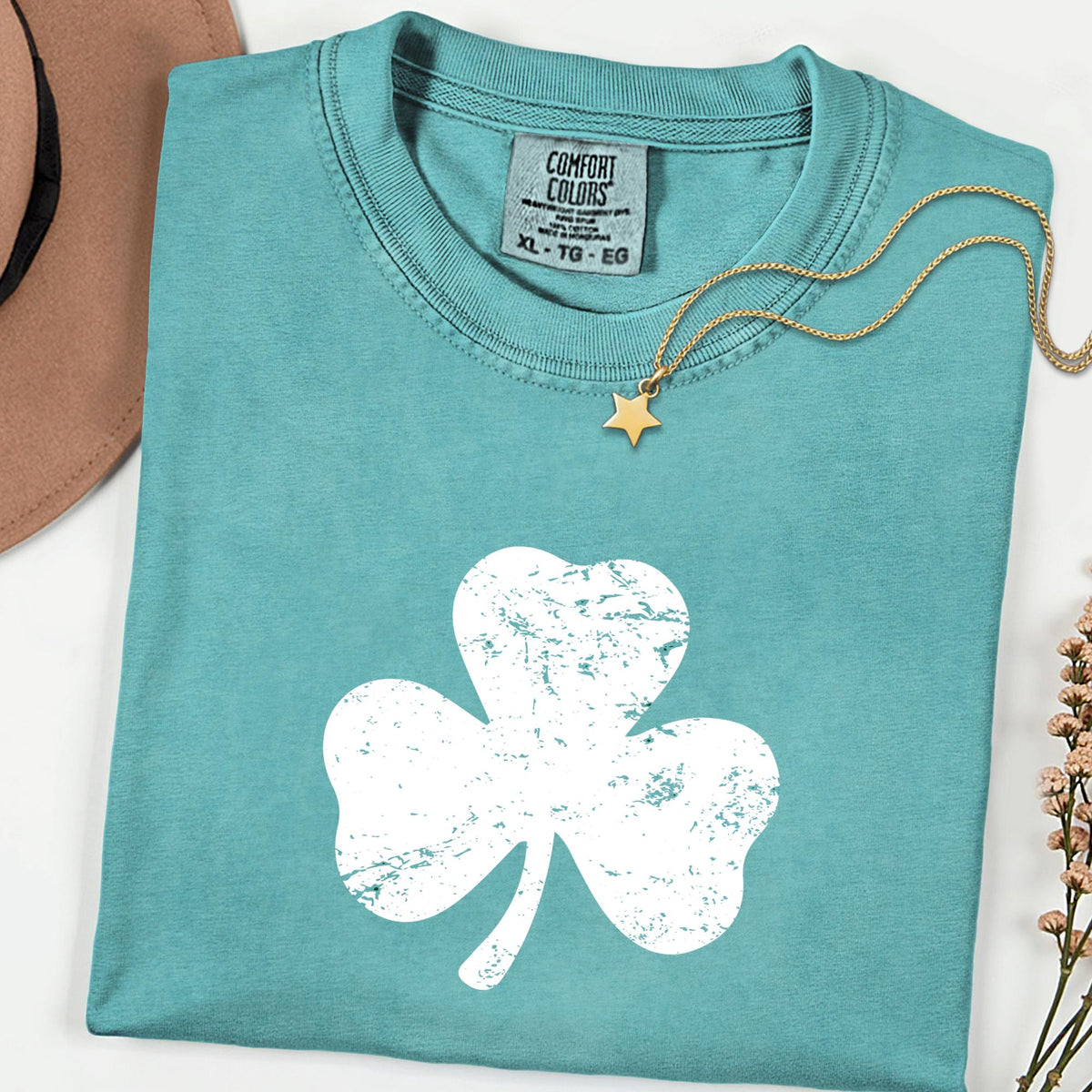 Comfort Colors® Lucky Shamrock Graphic Tee, Retro St Patrick’s Day Shirt for Women, Funny Irish Vibes Top, Clover Festival Outfit