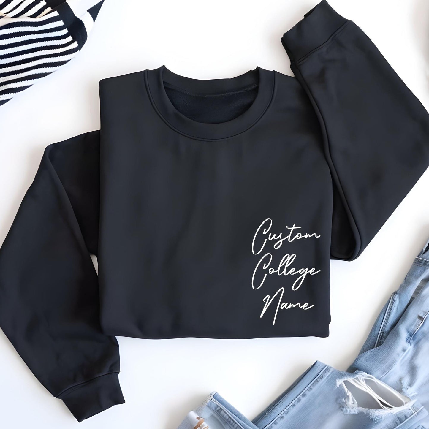 Personalized Graduate Sweatshirt Graduation Classmate Names Sweat - Proud Mom | Dad Hoodie Gift