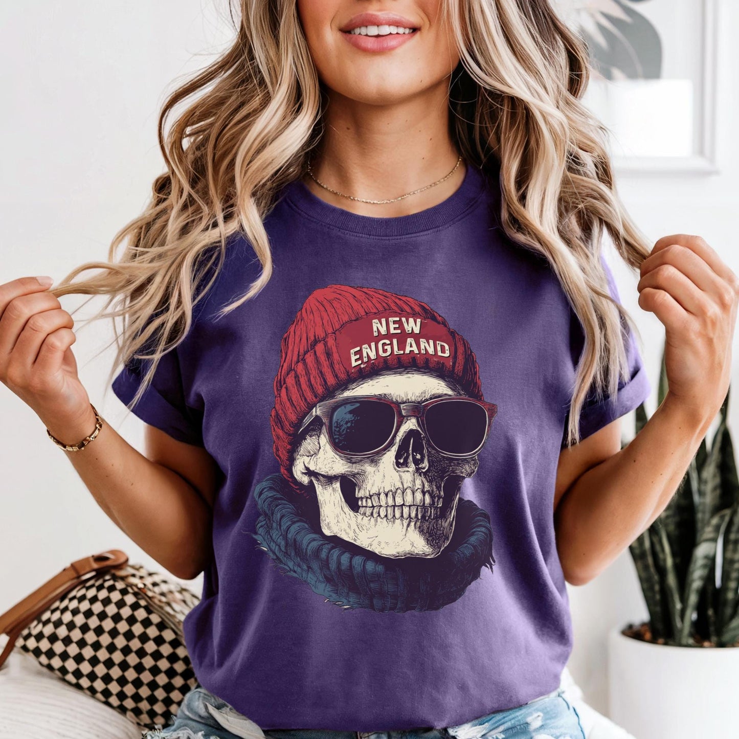 New England Football Mascot Shirt, Comfort Colors Vintage New England Fan Gift Crewneck Tee, Patriot Skull Tshirt