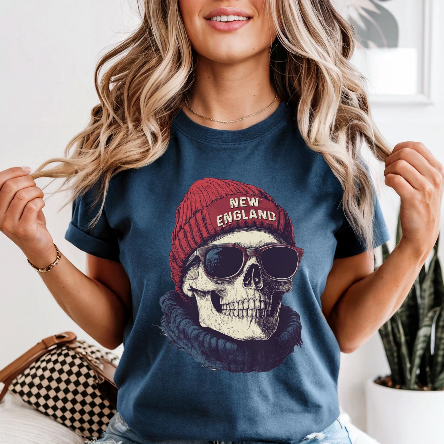 New England Football Mascot Shirt, Comfort Colors Vintage New England Fan Gift Crewneck Tee, Patriot Skull Tshirt