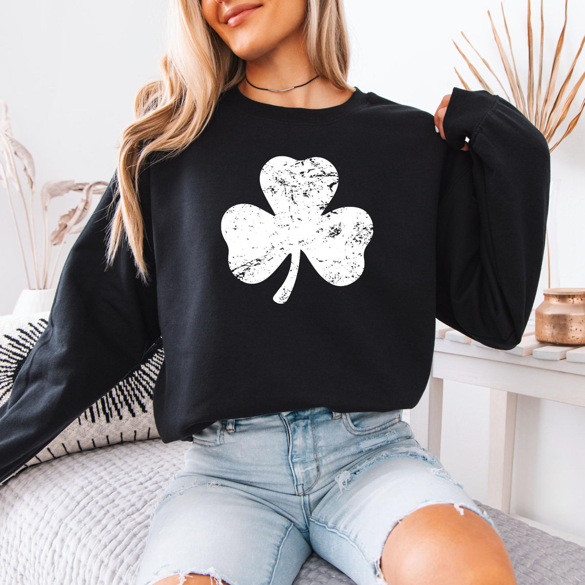 St Patrick’s Day Vintage Shamrock Sweatshirt, Retro Clover Irish Women’s Top, Cute Paddy’s Day Hoodie