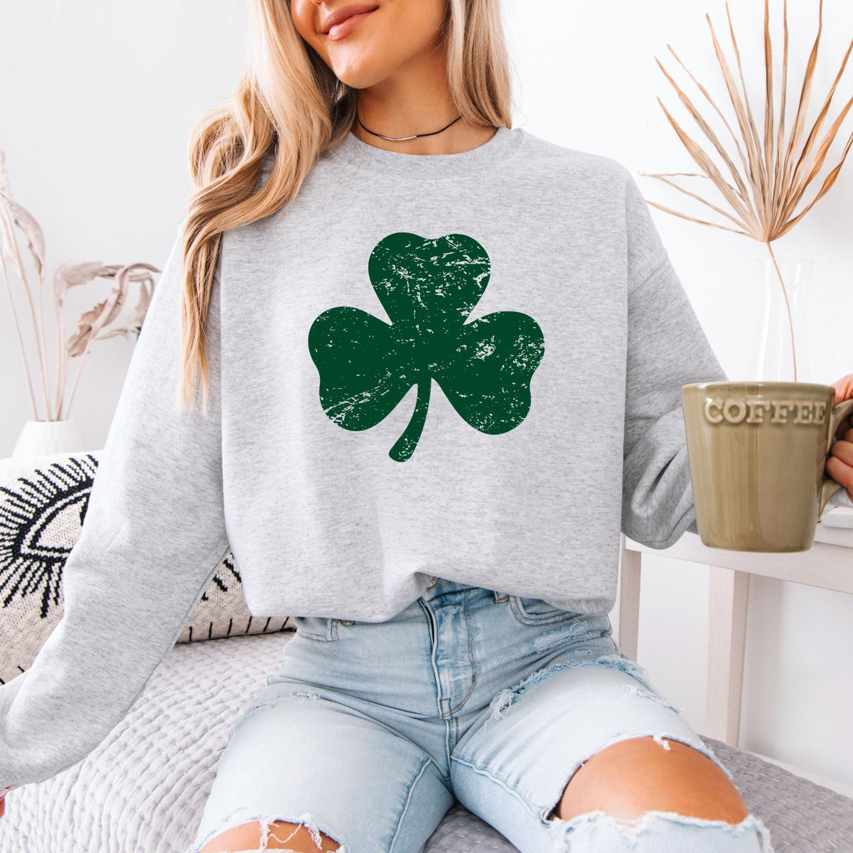 St Patrick’s Day Vintage Shamrock Sweatshirt, Retro Clover Irish Women’s Top, Cute Paddy’s Day Hoodie