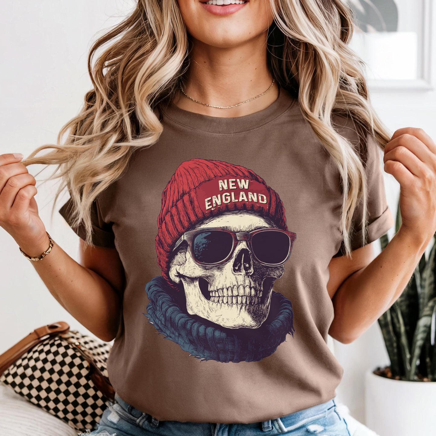 New England Football Mascot Shirt, Comfort Colors Vintage New England Fan Gift Crewneck Tee, Patriot Skull Tshirt