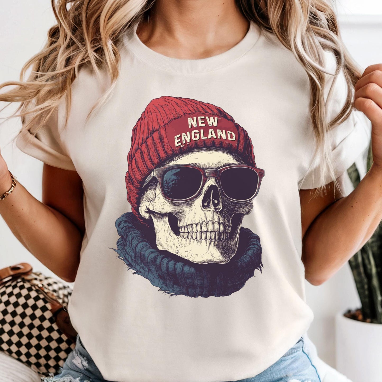 New England Football Mascot Shirt, Comfort Colors Vintage New England Fan Gift Crewneck Tee, Patriot Skull Tshirt