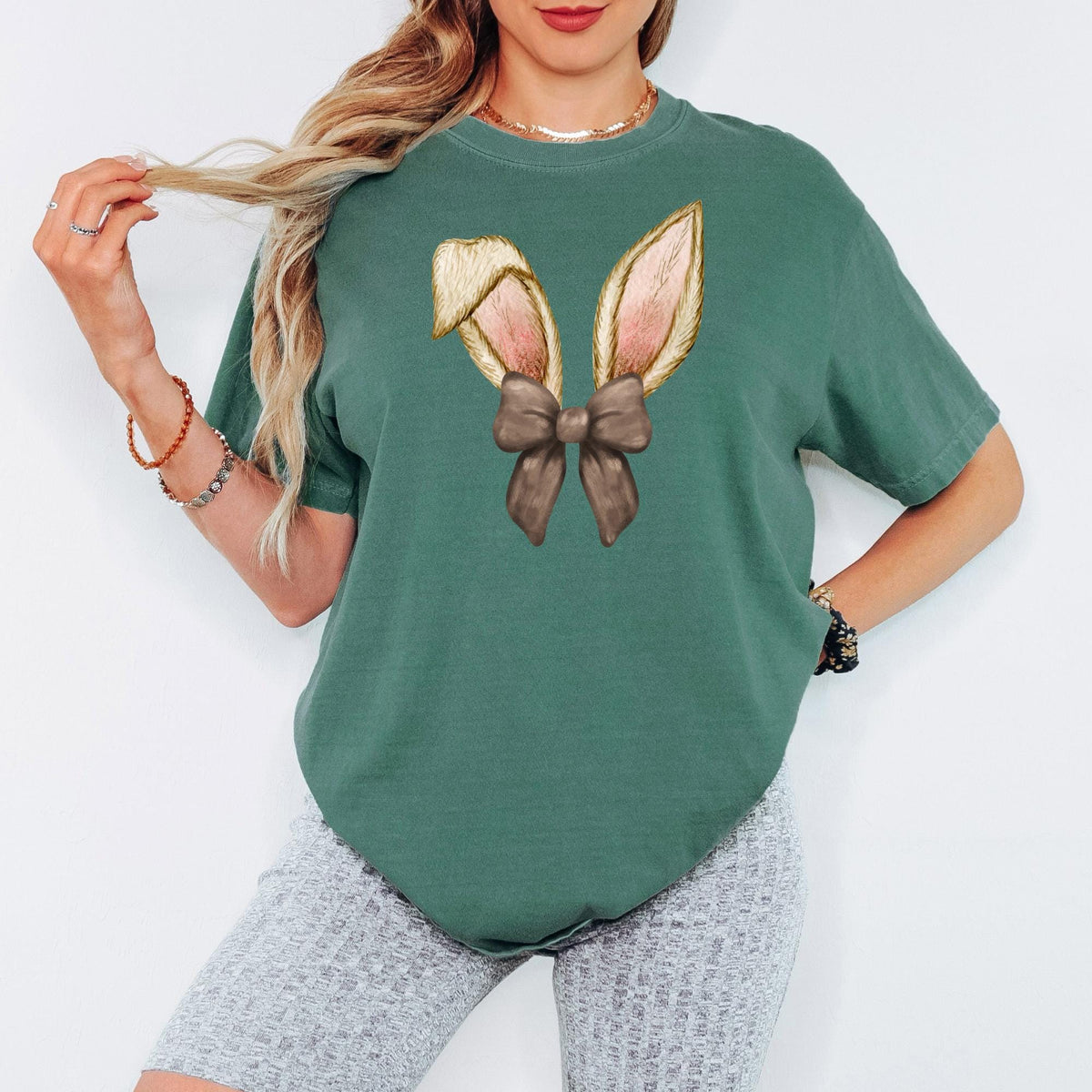 Comfort Colors® Coquette Bow Bunny Shirt, Cute Floral Easter Bunny Tee, Vintage Rabbit Graphic Top, Happy Easter Day Gift for Women