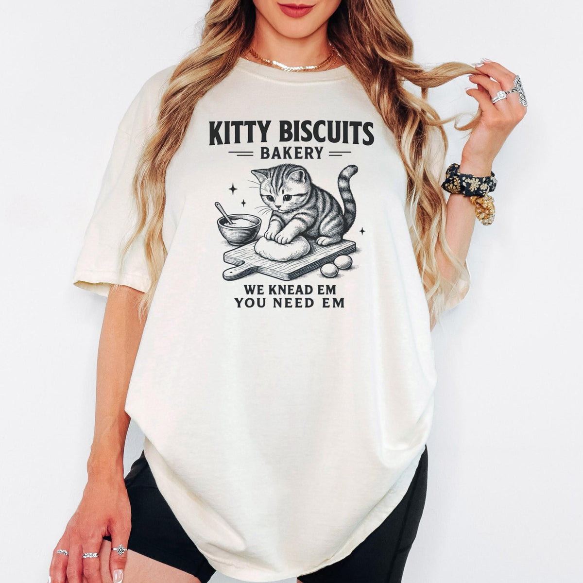 Comfort Colors® Kitty Biscuits Bakery Shirt, Vintage Cat Kneading Dough Tee, Funny Baking Lover Gift, Cute Cat Mom Top