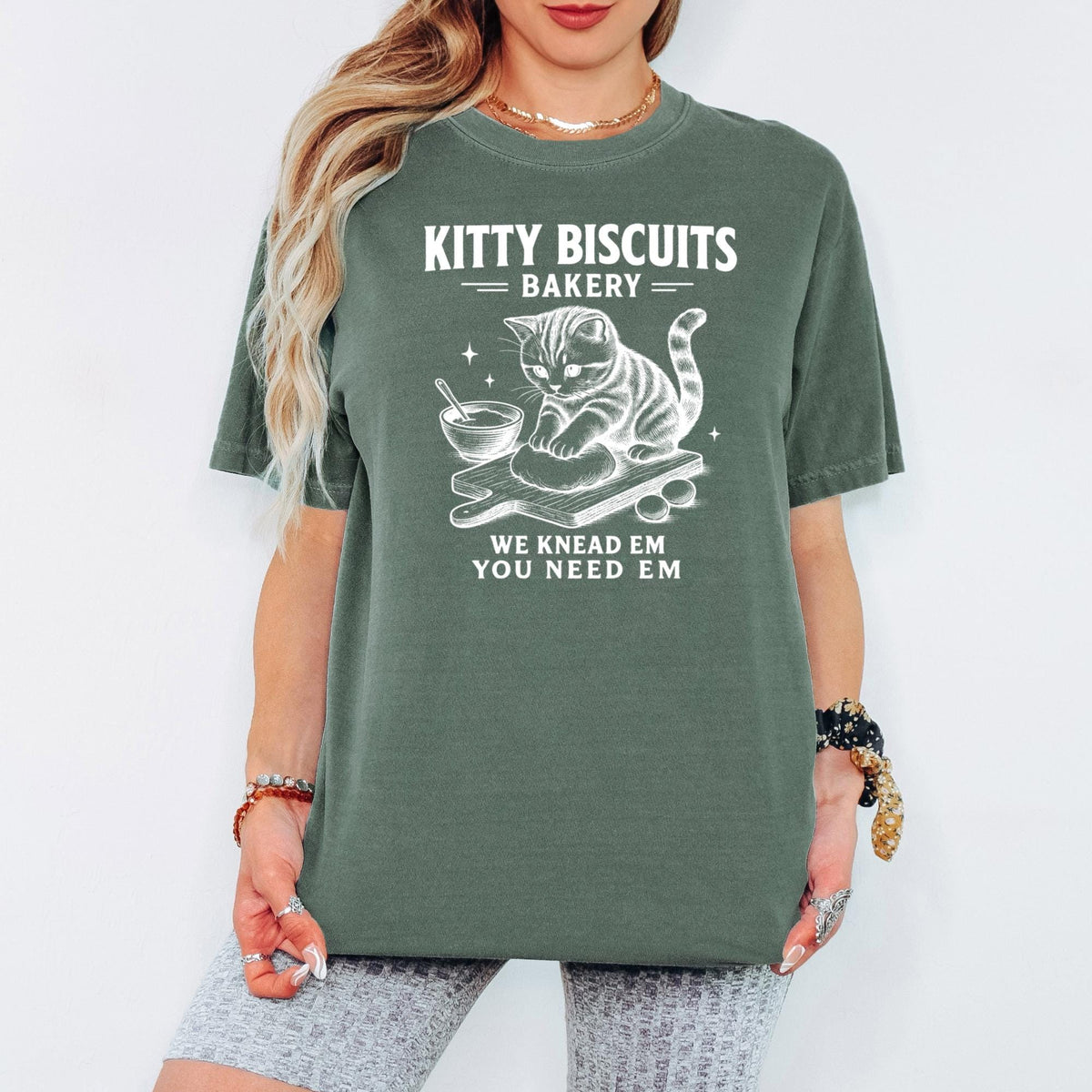 Comfort Colors® Kitty Biscuits Bakery Shirt, Vintage Cat Kneading Dough Tee, Funny Baking Lover Gift, Cute Cat Mom Top
