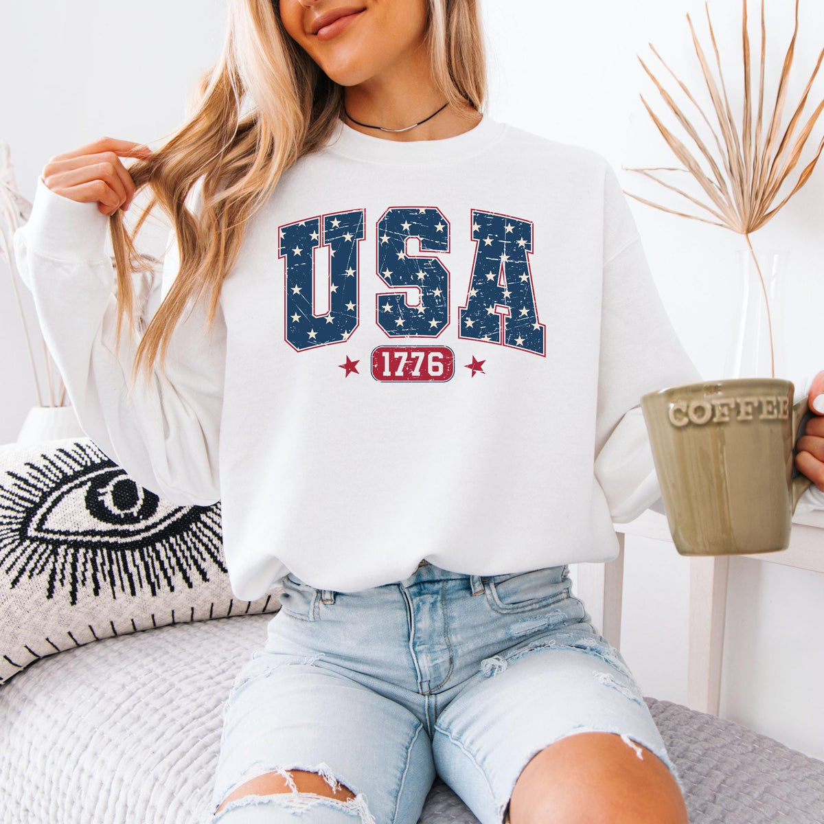Comfort Colors® USA 1776 Sweatshirt, Vintage Patriotic Graphic Pullover, Red White Blue Americana Crewneck