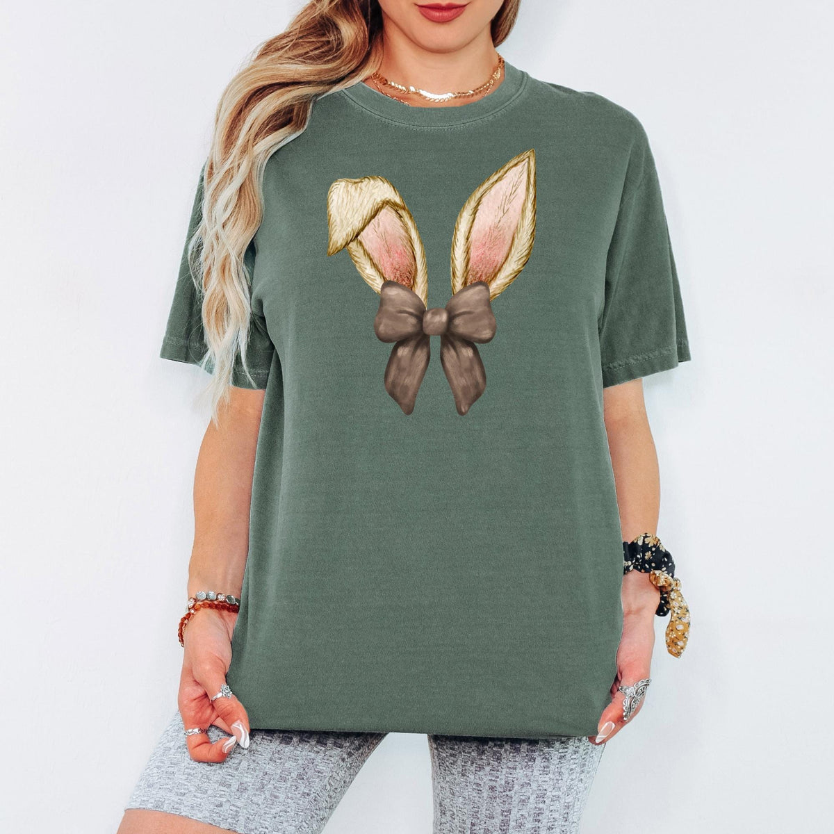 Comfort Colors® Coquette Bow Bunny Shirt, Cute Floral Easter Bunny Tee, Vintage Rabbit Graphic Top, Happy Easter Day Gift for Women