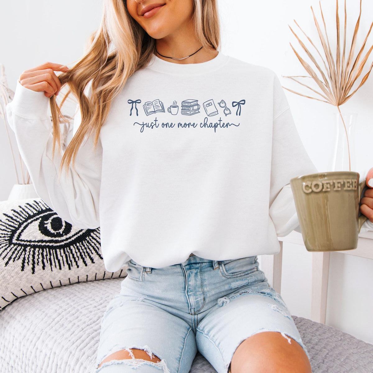 Just One More Chapter Sweatshirt & Hoodie, Book Lover Gift, Reading Sweatshirt, Bookish Hoodie, Librarian Shirt, Reader Gift
