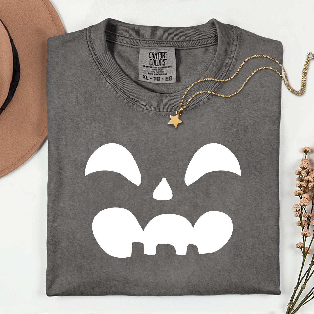 Comfort Colors® Pumpkin Face Shirt, Vintage Halloween Shirt, Fall Spooky Pumpkin Shirt, Spooky Season Tee Halloween Gift
