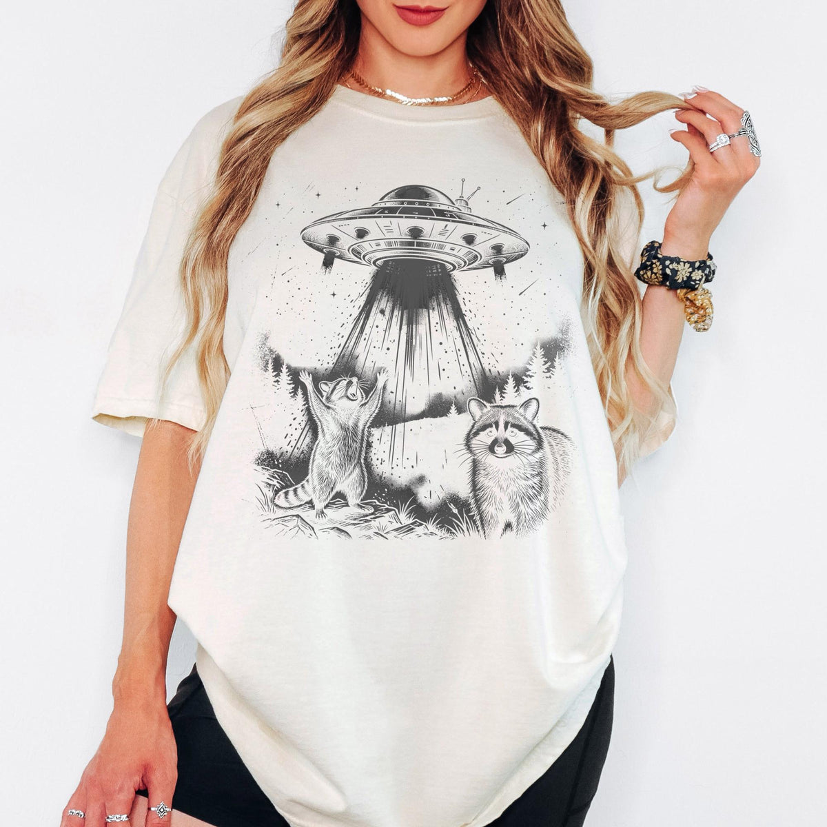 Vintage Raccoon UFO Tshirt, Comfort Colors Raccon Retro Shirt, Raccoon Oversized Shirt, Raccoon Lover UFO Meme Tee