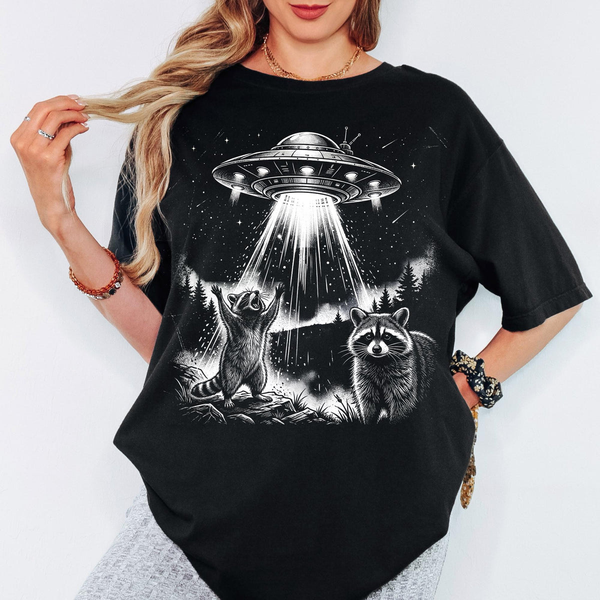 Vintage Raccoon UFO Tshirt, Comfort Colors Raccon Retro Shirt, Raccoon Oversized Shirt, Raccoon Lover UFO Meme Tee