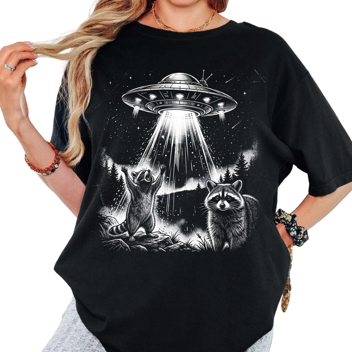 Vintage Raccoon UFO Tshirt, Comfort Colors Raccon Retro Shirt, Raccoon Oversized Shirt, Raccoon Lover UFO Meme Tee